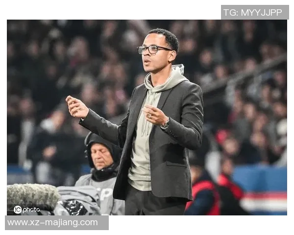 天空体育报道加里奥尼尔与斯特拉斯堡达成执教口头协议将替代罗塞尼尔